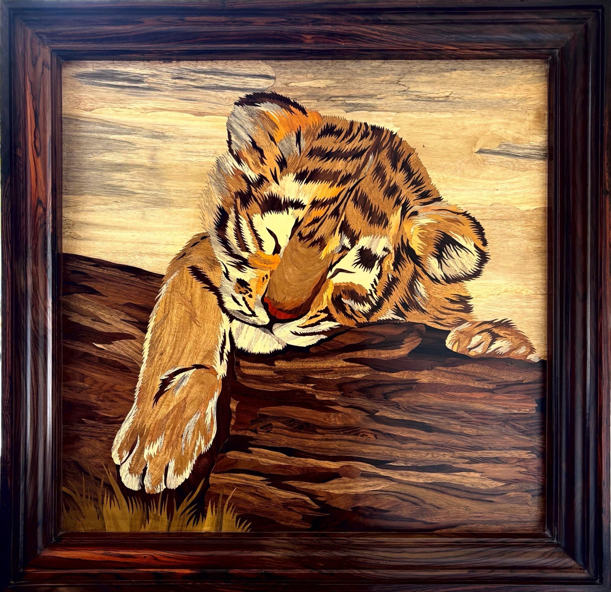 Mysore Rosewood Inlay – Resting Tiger