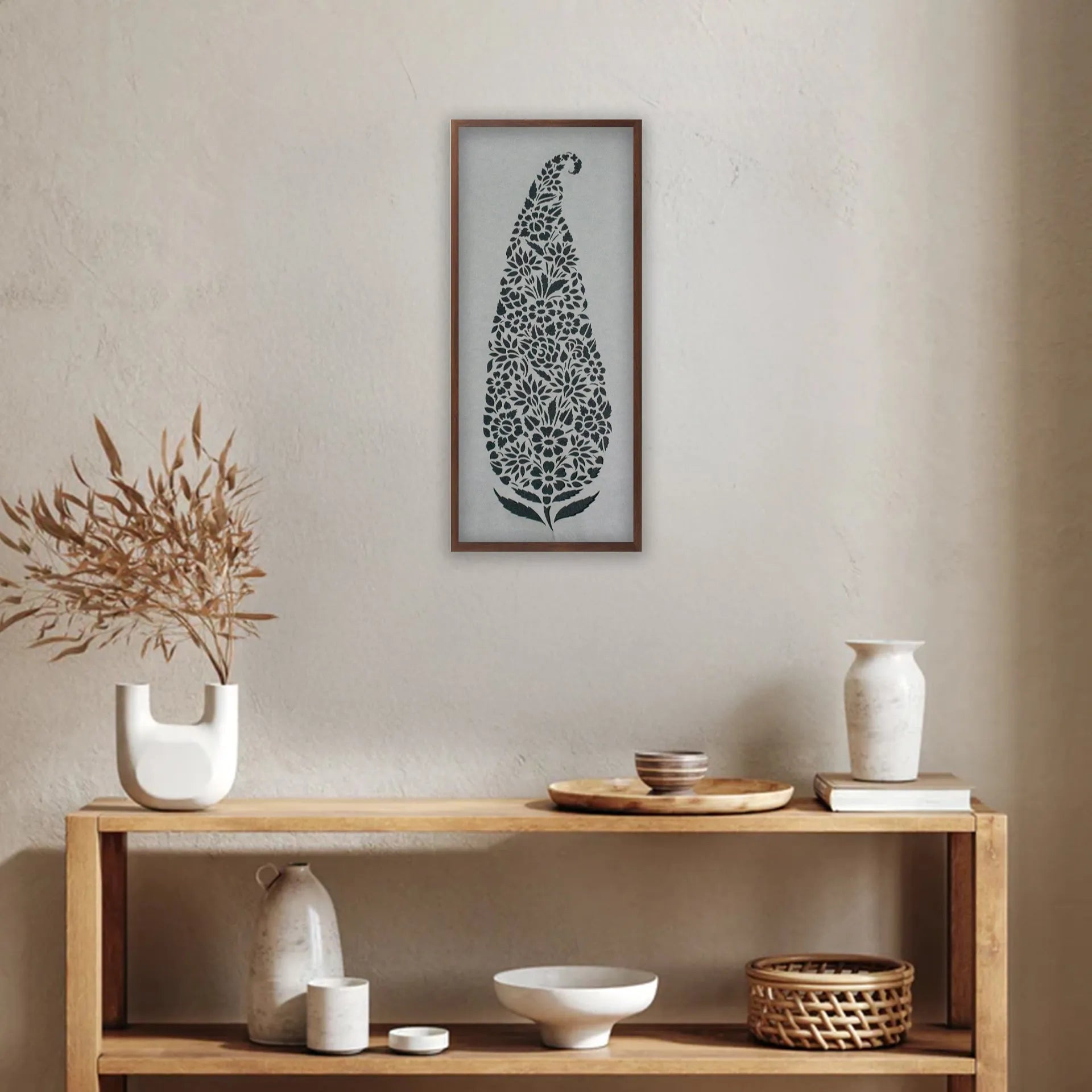 Sanjhi Art - A curved leaf